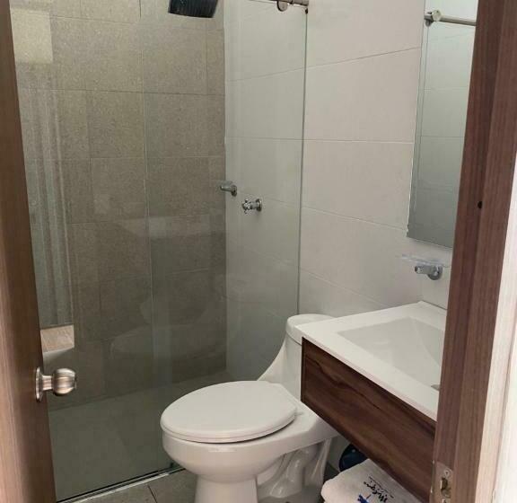 اتاق سوپریور چهار تخته, Melgar Plaza