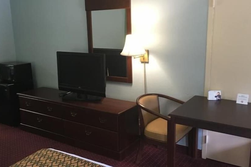 스탠다드 룸 더블 침대 2개, Econo Lodge