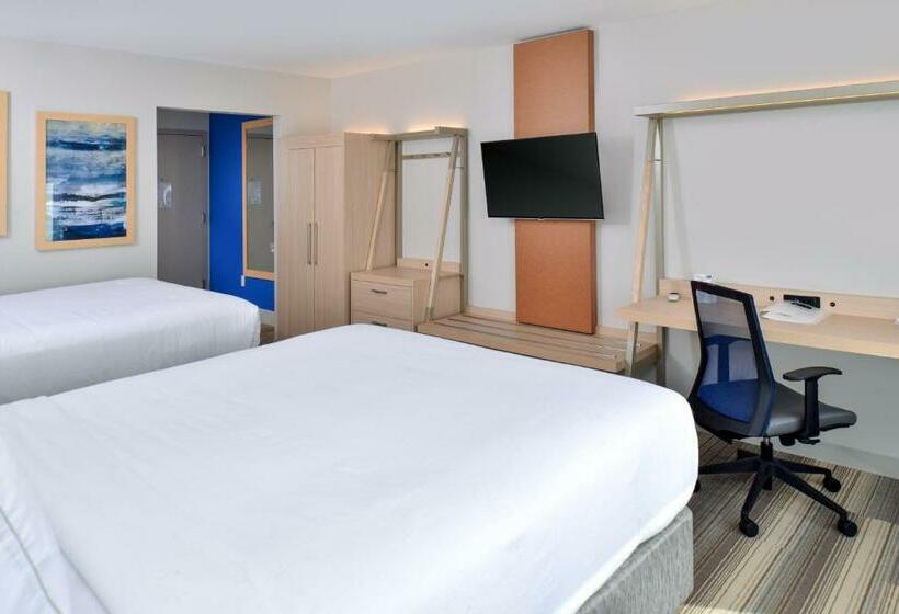 Номер Стандарт, Holiday Inn Express & Suites   Brighton South   Us 23, An Ihg