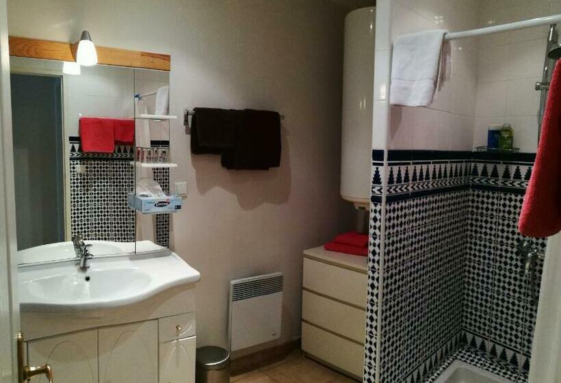 Апартаменты 1 Спальня Нижний Этаж, L Observance Bed & Breakfast