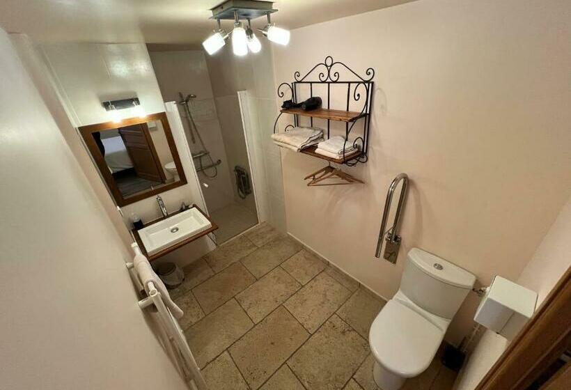 غرفة قياسية لذوى الاحتياجات الخاصة, Domaine D Auxonnettes Chambres D Hôtes Et Gîtes