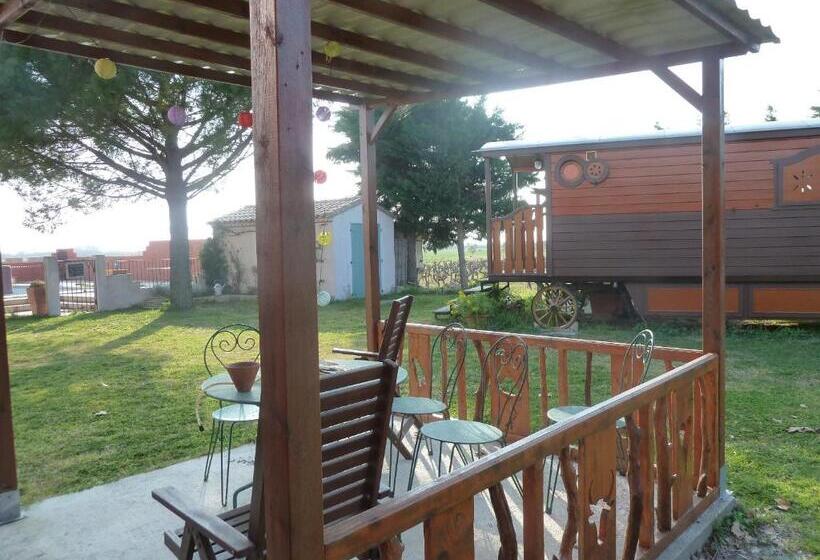 اتاق استاندارد, Gites Et Roulottes Du Grand Puits