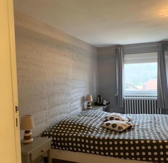 غرفة قياسية ثلاثية, Auberge Alsacienne