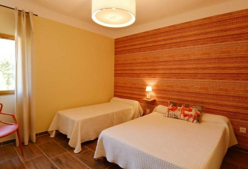 Номер Стандарт Трехместный, Auberge De La Foret Bonifatu