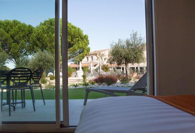 جناح مزود بتراس, Le Domaine Des Oliviers