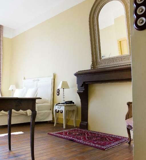 Номер Стандарт, Hostellerie Du Coq D'or