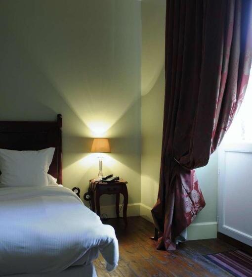 Номер Стандарт, Hostellerie Du Coq D'or