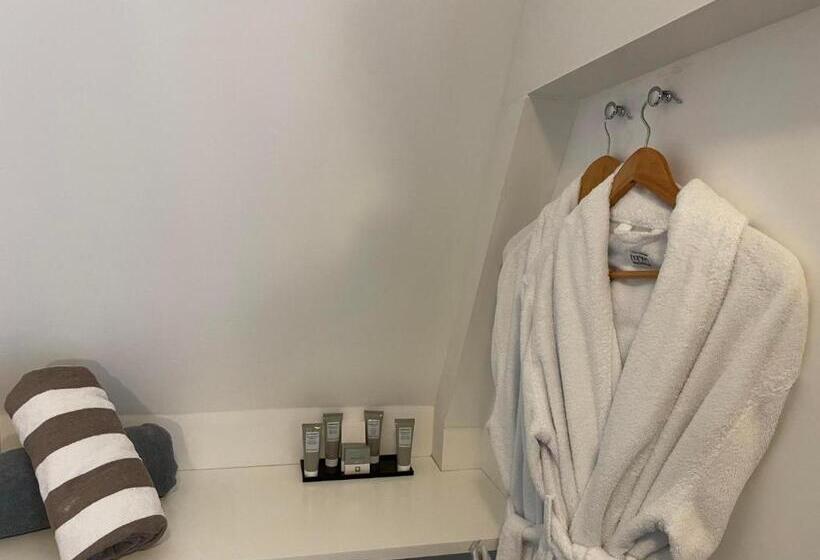 غرفة سوبيريور مطلّة علي البحر, Hôtel   Spa Les Corderies