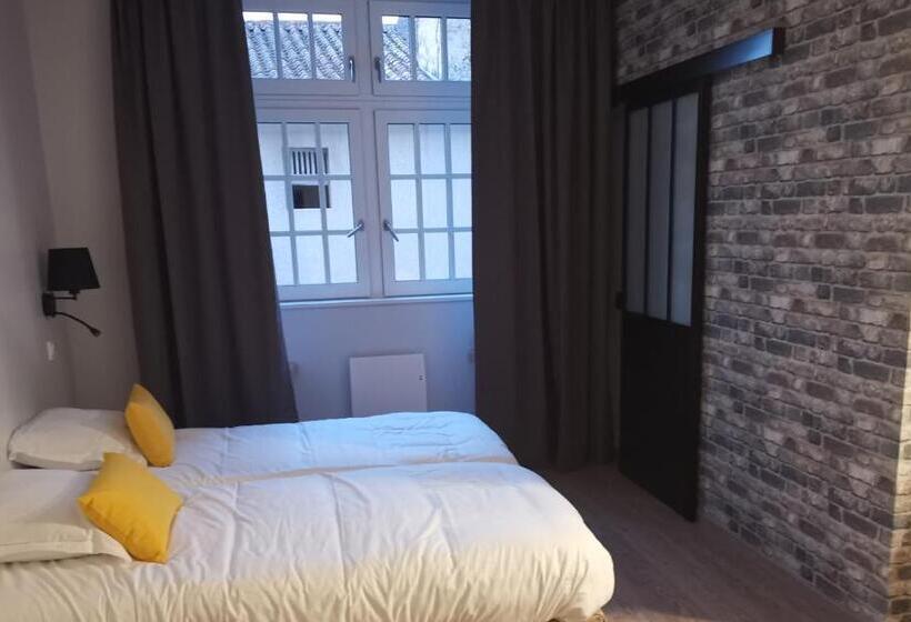 Семейный Номер Superior, Logis Le Relais Du Chapeau Rouge