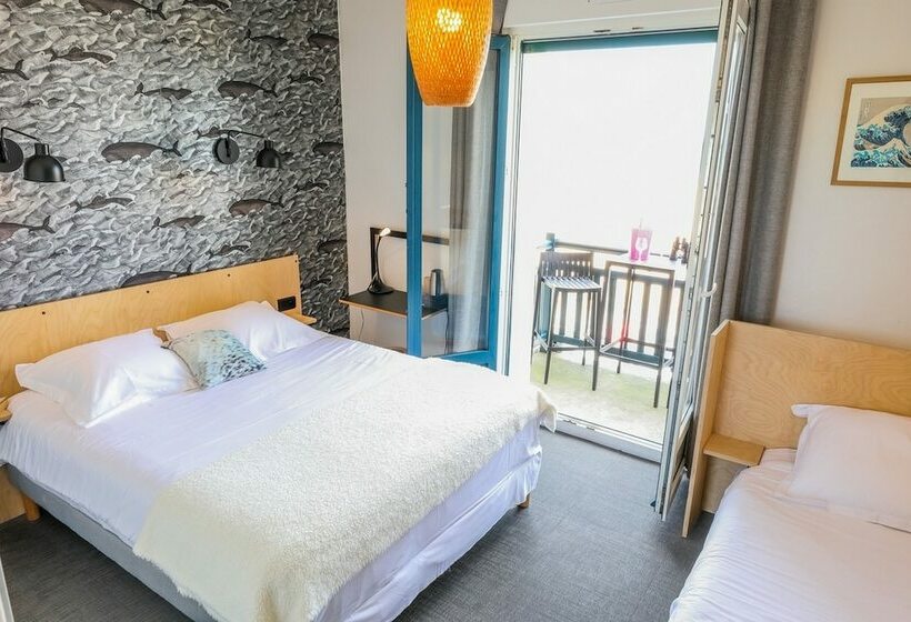 Triple Room Sea View, Les Charmettes
