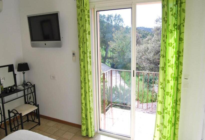발코니 수피리어 룸, Villa Nais B&b