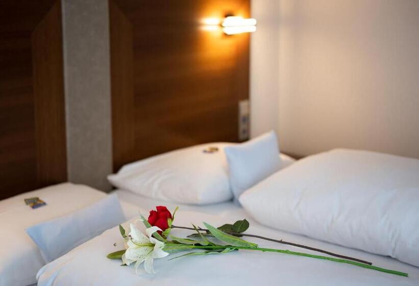 コンフォートルーム, Garni Hotel Sailer & Hotel Sailer´s Villa