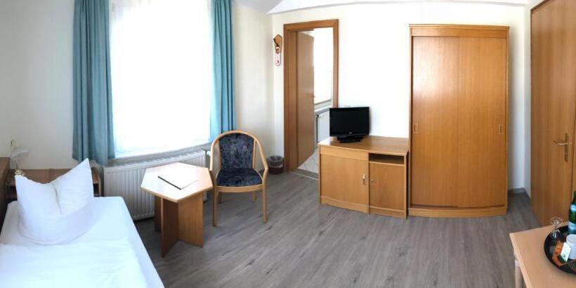 Номер Стандарт Индивидуальный, Kastanienhof Hotel Garni