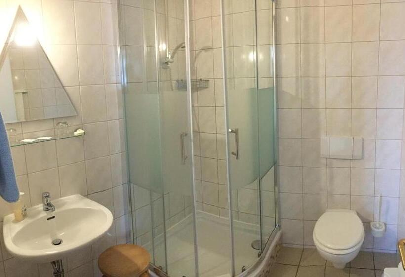 Номер Deluxe Вид на Сад, Kastanienhof Hotel Garni