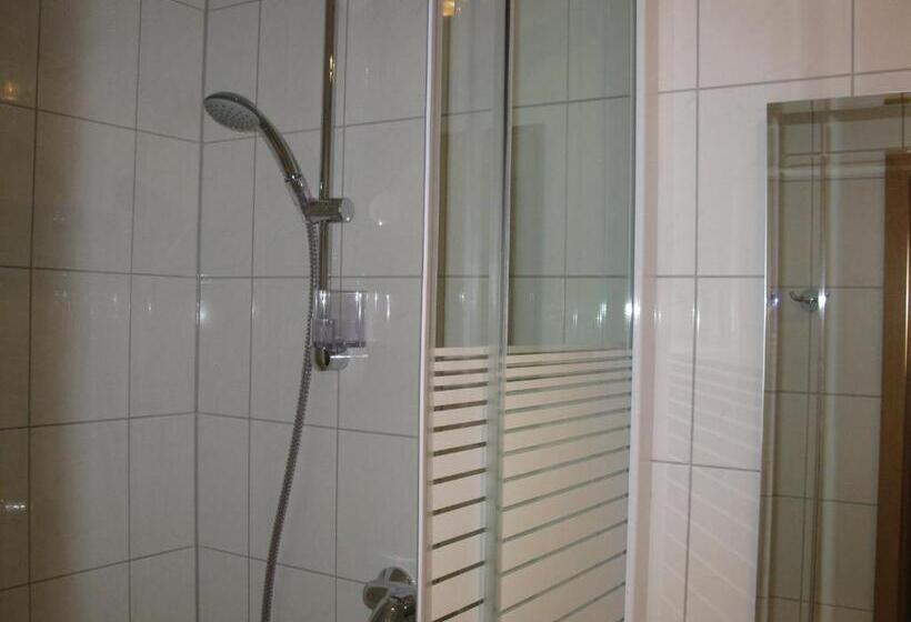 Номер Стандарт, Löns Hotel Garni