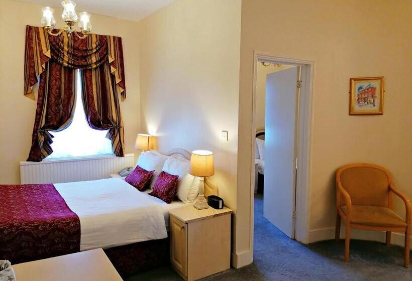 غرفة ديلوكس عائلية, The Gordon House