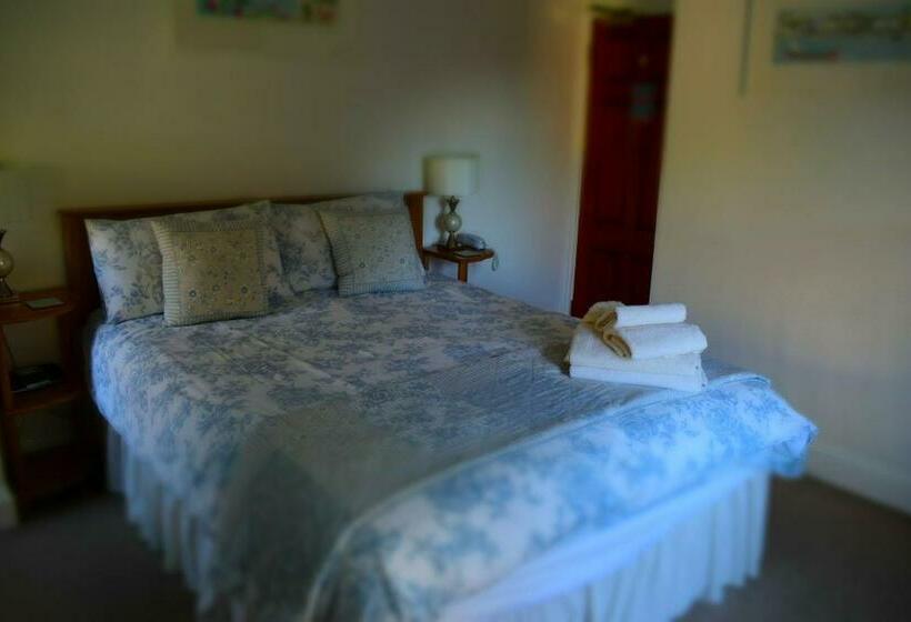 キングサイズベッドのスタンダードルーム, The Old Mill House