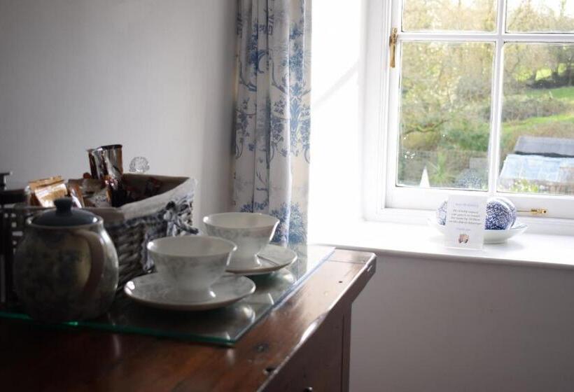 ガーデンビュークラシックルーム, The Old Mill House