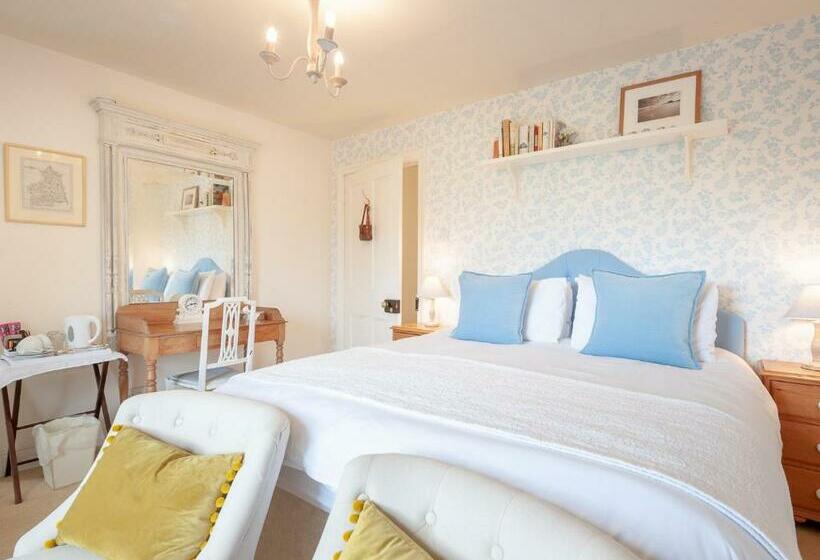 Номер Стандарт, Westfield House Farm