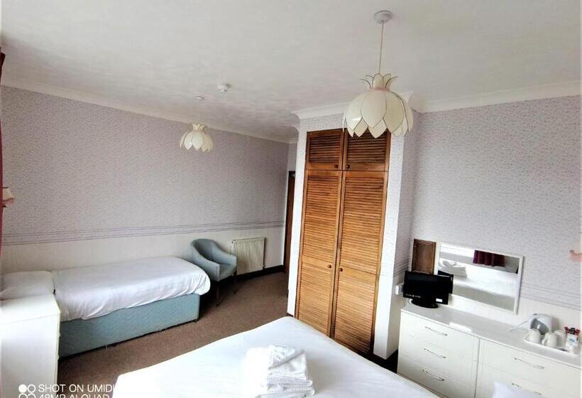 Triple Room Sea View, The Wight Bay Hotel   Isle Of Wight