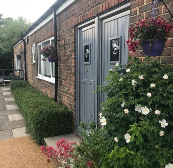 Семейный Номер Вид на Сад, The Coast Yard B & B Chalet
