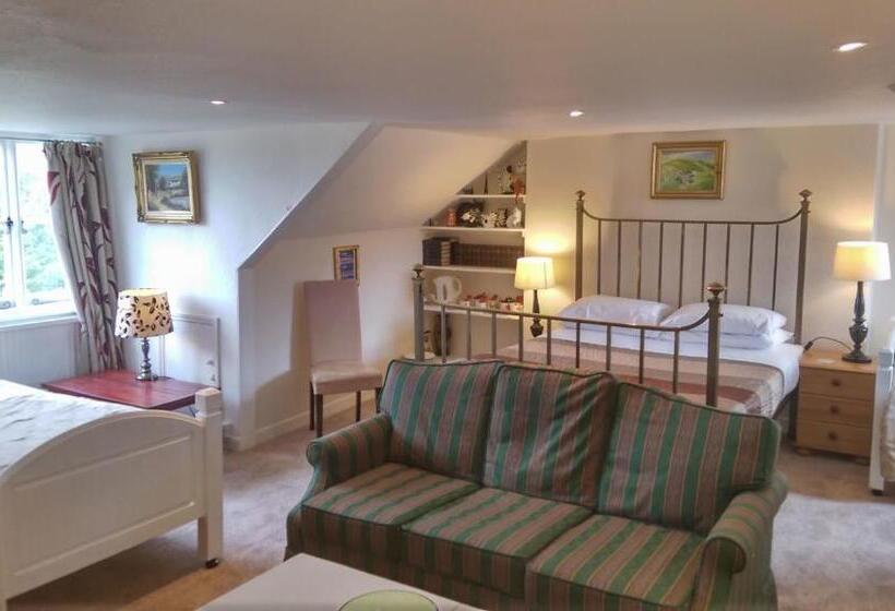 Семейный Номер, The Globe Inn