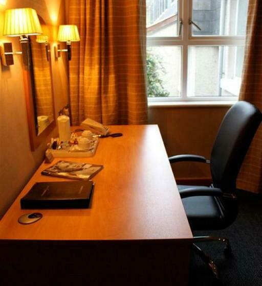 اتاق استاندارد یک نفره, Rosspark Hotel Kells