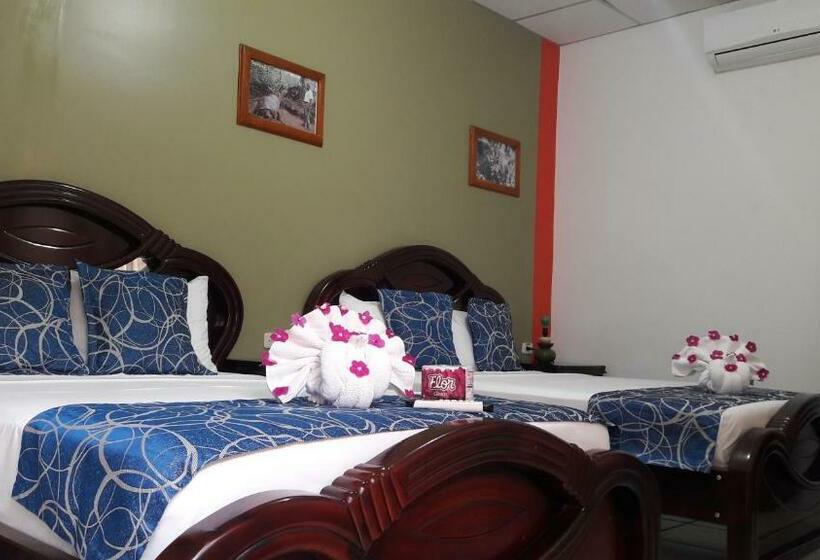 اتاق استاندارد چهار تخته, Hostal La Mirada Del Solitario George