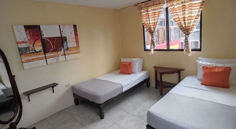 اتاق استاندارد با سرویس بهداشتی مشترک, Dreamkapture Hostel Close To The Airport And Bus Terminal
