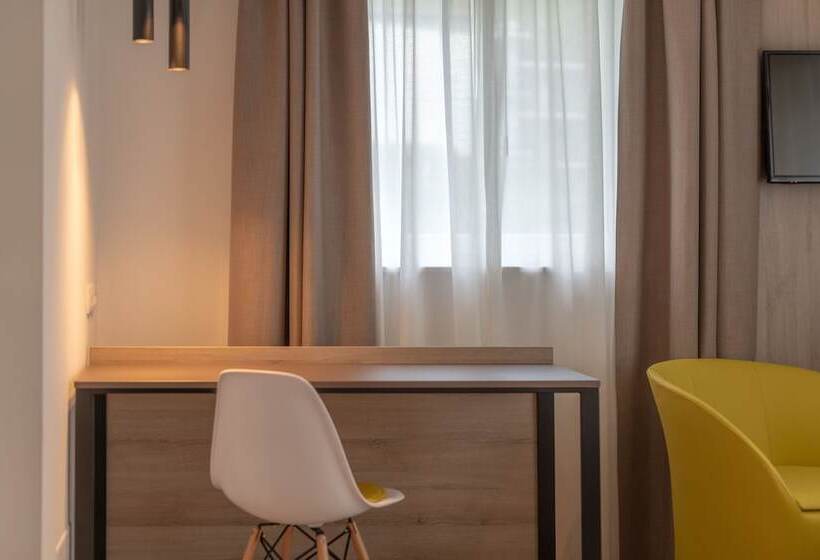 景色の見えるダブルベッドスタンダードルーム, Garni Hotel Ritterhof