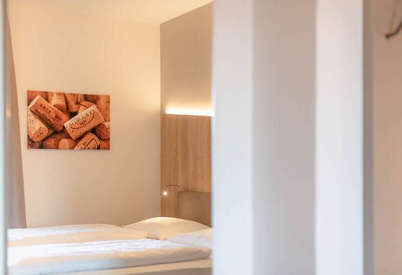 景色の見えるダブルベッドスタンダードルーム, Garni Hotel Ritterhof