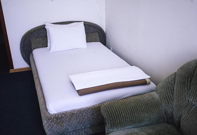 اتاق عادی یک تخته, Aktau