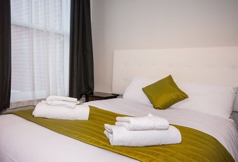 Номер Стандарт, Fryatt Hotel & Bar