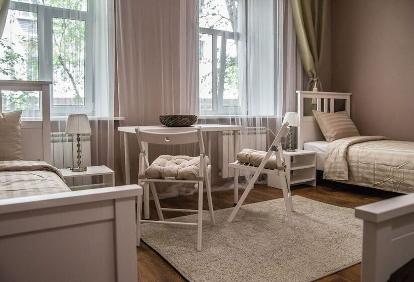 Семейный Номер, Hostel Esenin