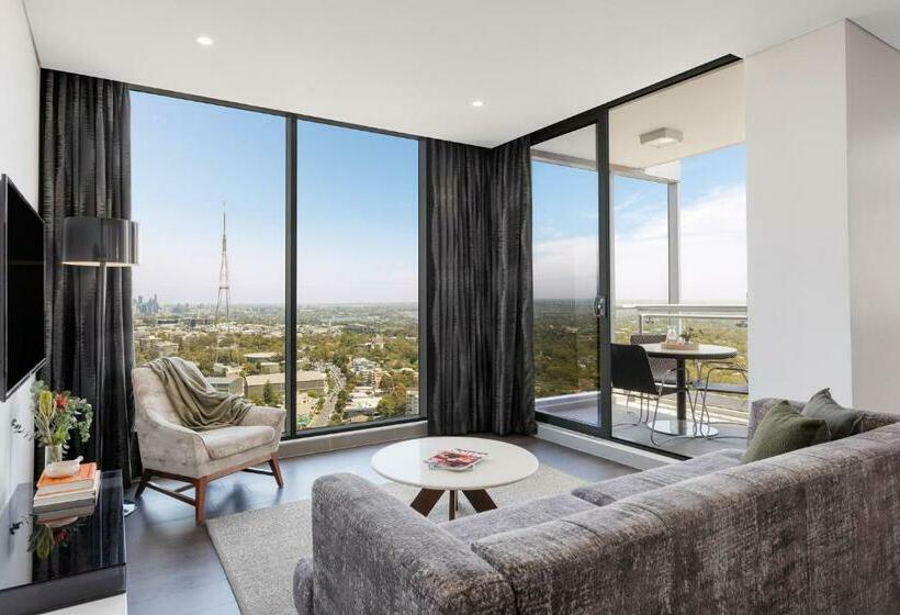 Люкс, Meriton Suites Chatswood