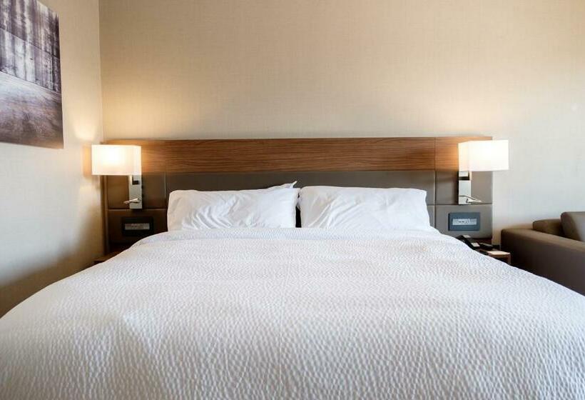 Стандартный Номер Кровать Кинг, Ac Hotel By Marriott Cincinnati At The Banks