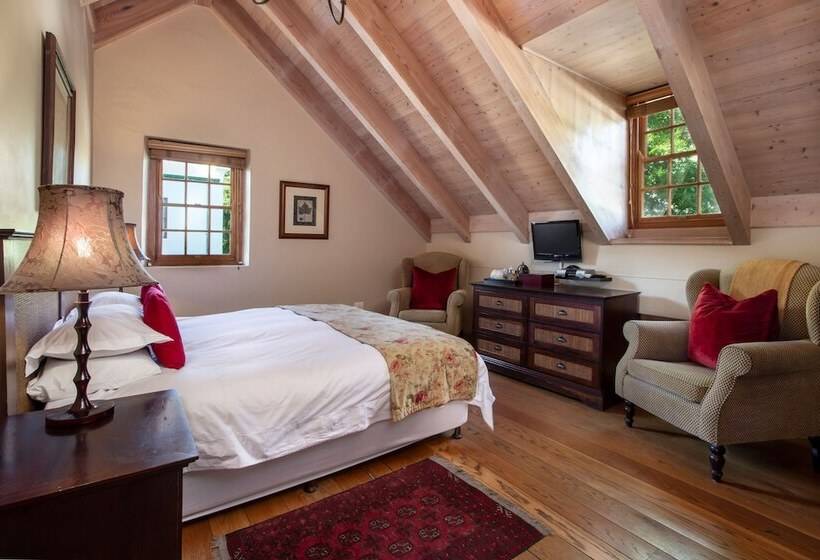 Номер Стандарт, De Hoek Manor