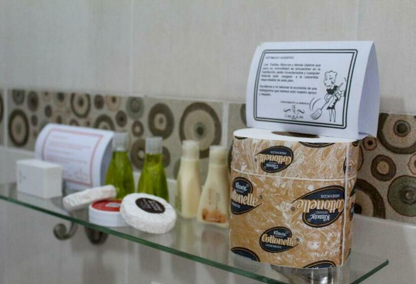 اتاق استاندارد چهار تخته, Casa De La Iaia