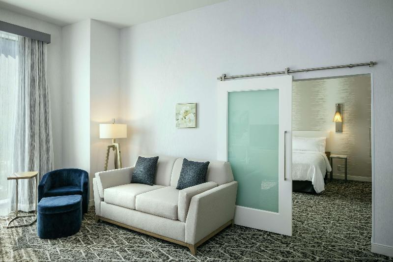 带大床的套房, Hilton Garden Inn Seattle Bellevue Downtown, Wa