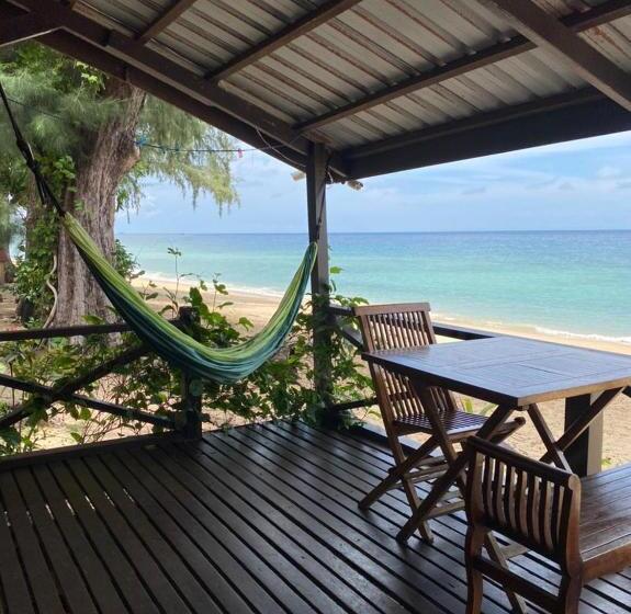 اتاق استاندارد با بالکن و چشم‌انداز دریا, The Station Tioman