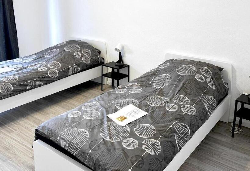 Апартаменты 1 Спальня, # Vaz Apartments Sg01 02, Wlan,tv, Küche, 2 X Balkone, Nahe Zentrum