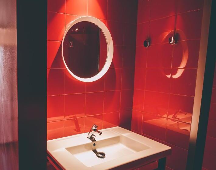 کابین, Amistat City Hostel Barcelona