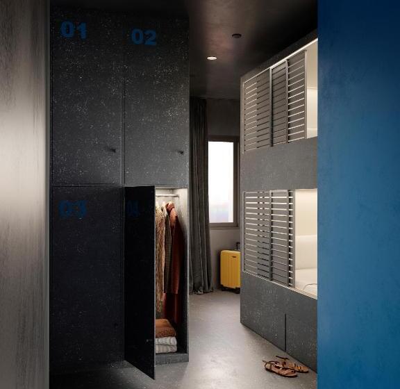 اتاق استاندارد با سرویس بهداشتی مشترک, Amistat City Hostel Barcelona