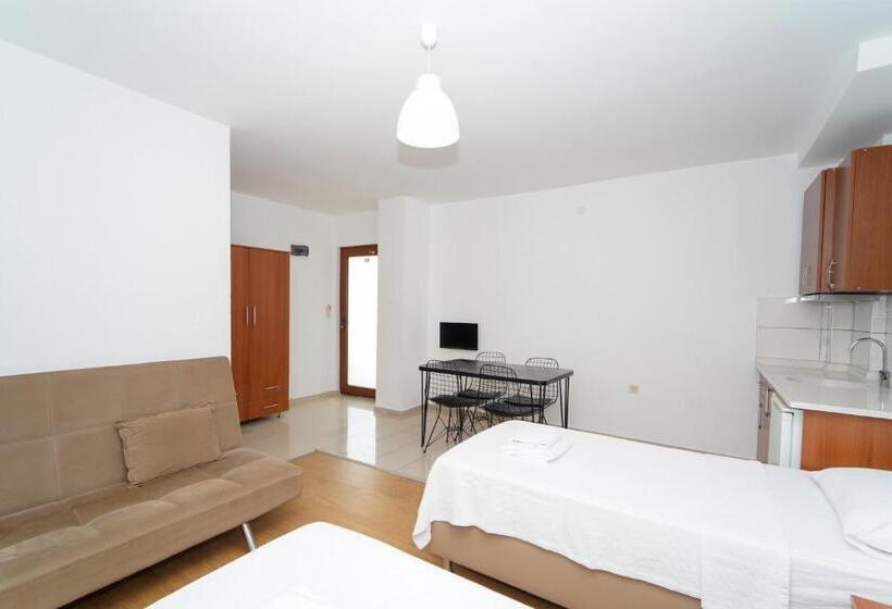 Студия Стандарт, Akyaka Nehir Butik Otel