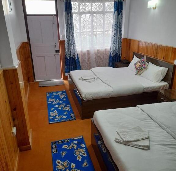 スタンダード４人部屋, Yalung Homestay