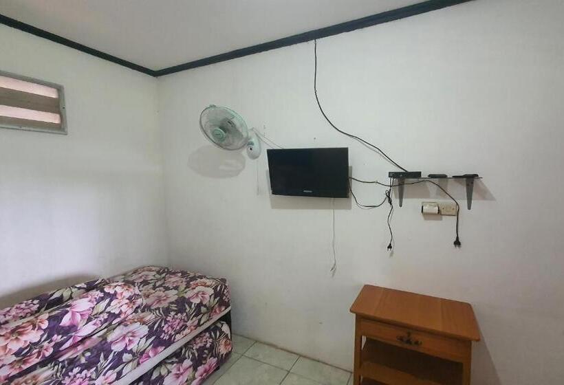 Cameră Standard, Spot On 93681 Qodri Homestay Syariah