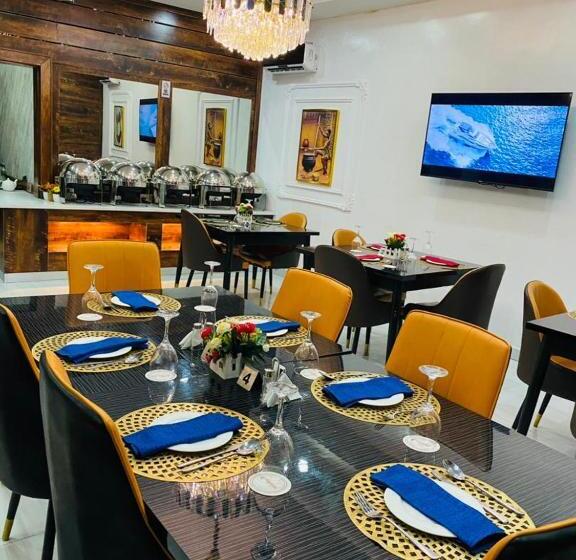 اتاق استاندارد با تخت بزرگ, Chillers Hotel And Suites