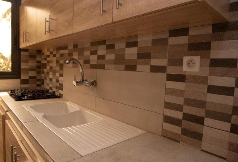 سوییت خانوادگی, Complexe Immobilier Le Silence Cis