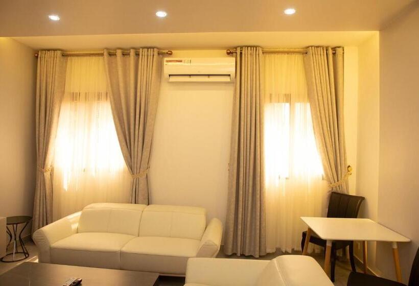 سوییت خانوادگی, Complexe Immobilier Le Silence Cis