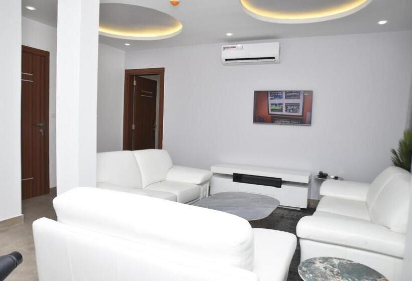 سوییت خانوادگی, Complexe Immobilier Le Silence Cis